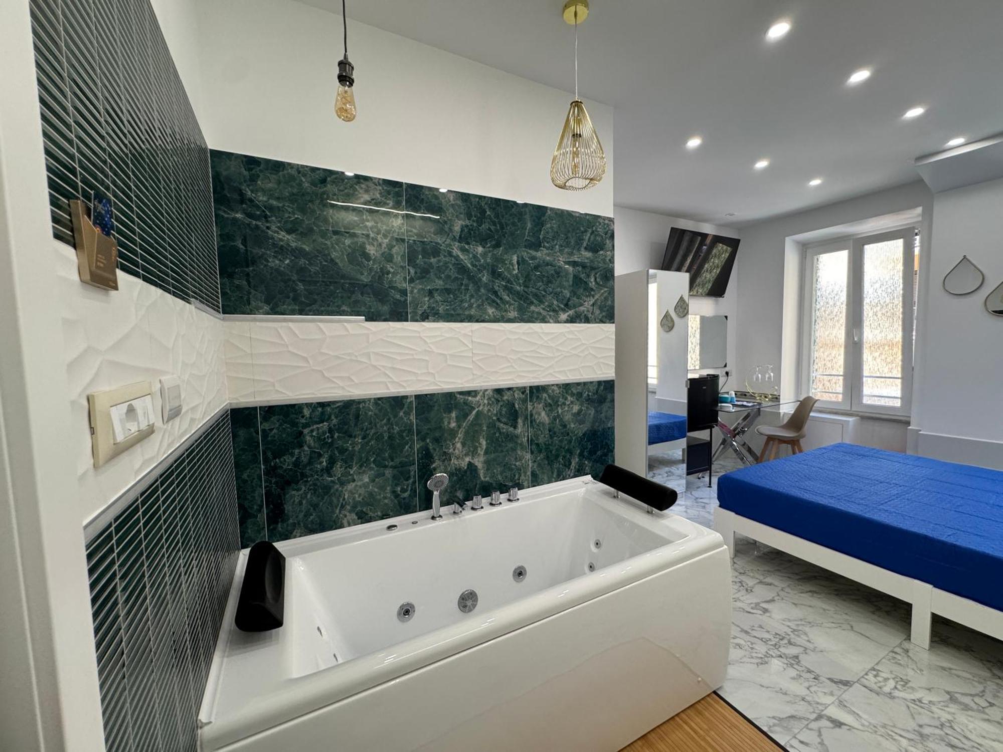 Luxor Eco Roma Casa E Appartamento Per Vacanze In Centro Piazza Bologna, Colosseo, Piazza Di Spagna, Vaticano, San Pietro, Sapienza, Fontana Di Trevi, Piazza Navona, Trastevere, Tiburtina, Termini, Aeroporto — Foto 2